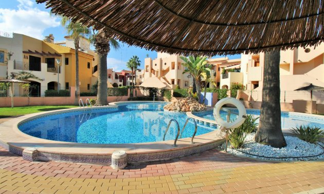 Resale - Apartment -
Punta Prima