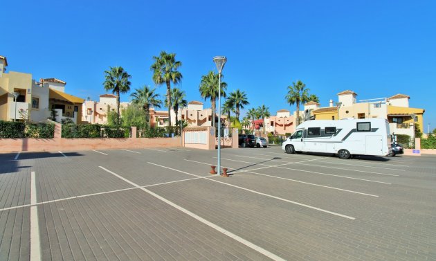 Resale - Apartment -
Punta Prima