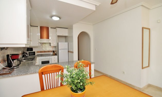 Resale - Apartment -
Villamartín - Las Violetas