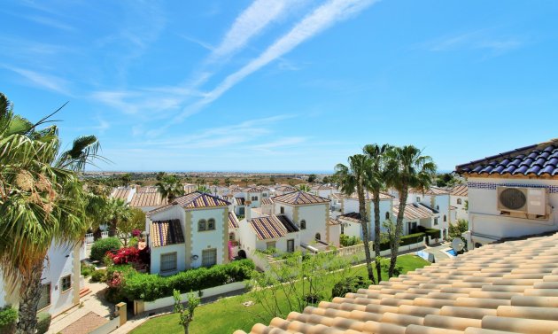 Resale - Apartment -
Villamartín - Las Violetas