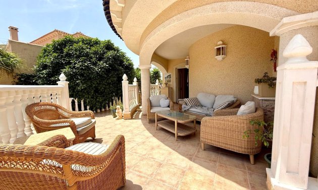 Resale - Villa -
Villamartín - Villamartin