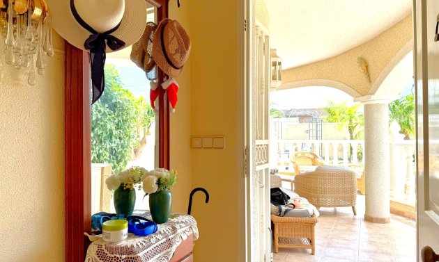 Resale - Villa -
Villamartín - Villamartin