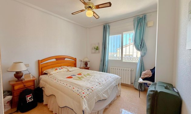 Resale - Villa -
Villamartín - Villamartin