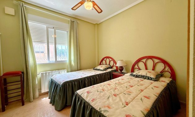 Resale - Villa -
Villamartín - Villamartin