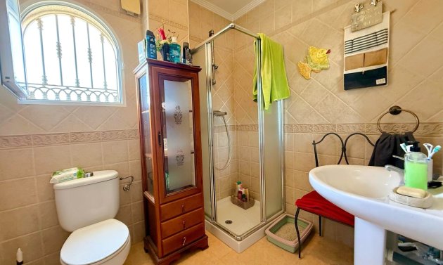 Resale - Villa -
Villamartín - Villamartin