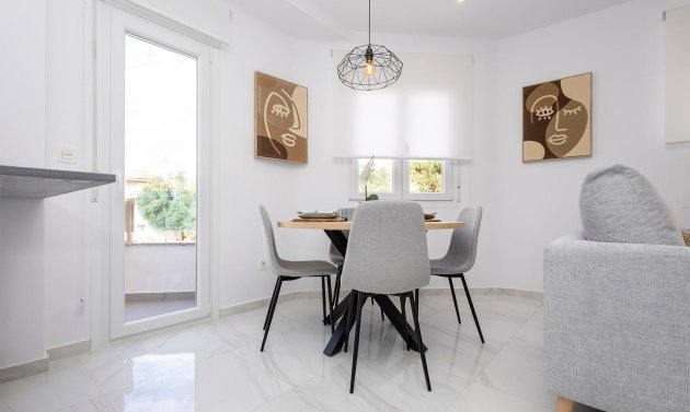 Obra nueva - Apartamento -
Jacarilla - pueblo