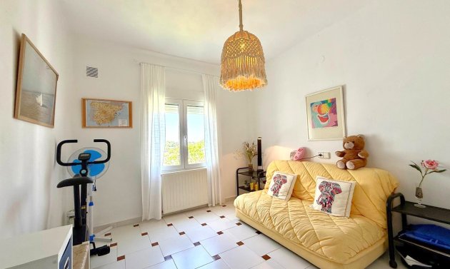 Resale - Villa -
Villamartín - Villamartin