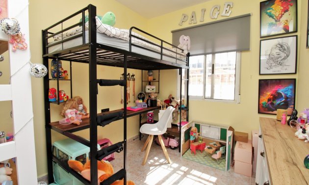 Återförsäljning - Radhus -
Playa Flamenca