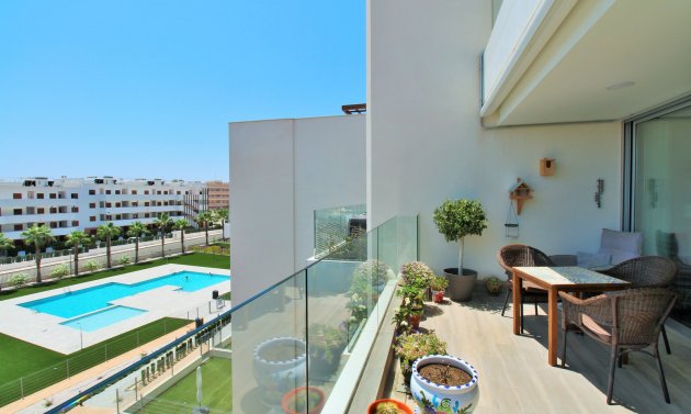 Resale - Apartment -
Villamartín - Los Dolses