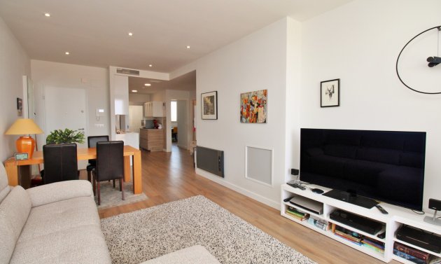 Resale - Apartment -
Villamartín - Los Dolses