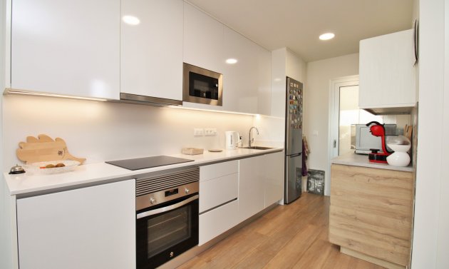 Resale - Apartment -
Villamartín - Los Dolses