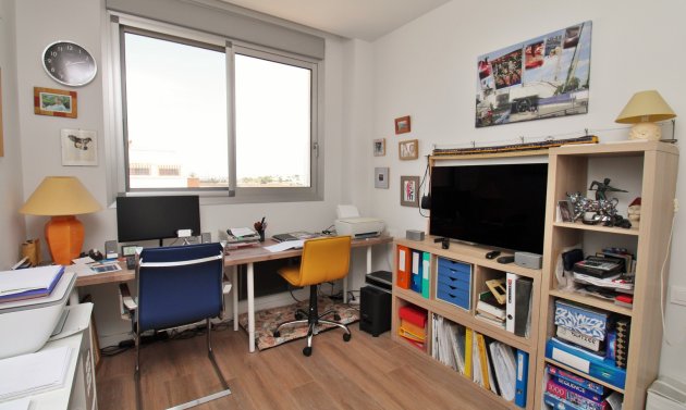 Resale - Apartment -
Villamartín - Los Dolses
