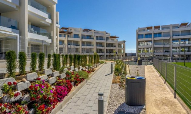 Resale - Apartment -
Villamartín - Los Dolses