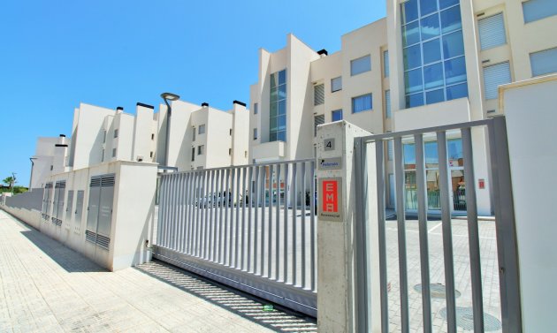 Resale - Apartment -
Villamartín - Los Dolses