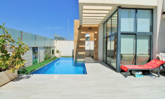 Wiederverkauf - Villa -
Cabo Roig