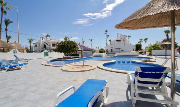 Resale - Townhouse -
Orihuela Costa - Villamartín
