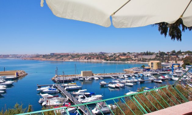 Resale - Townhouse -
Orihuela Costa - Villamartín