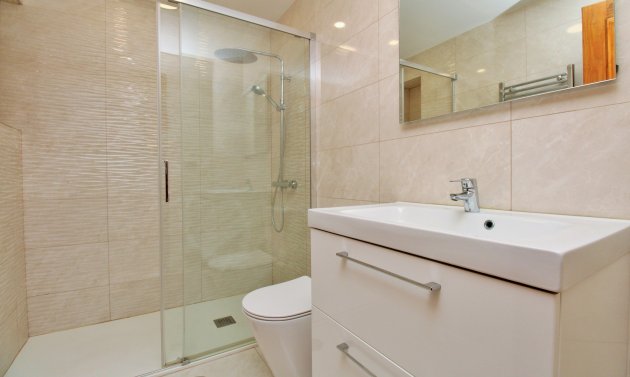 Resale - Apartment -
Villamartín - PAU 8