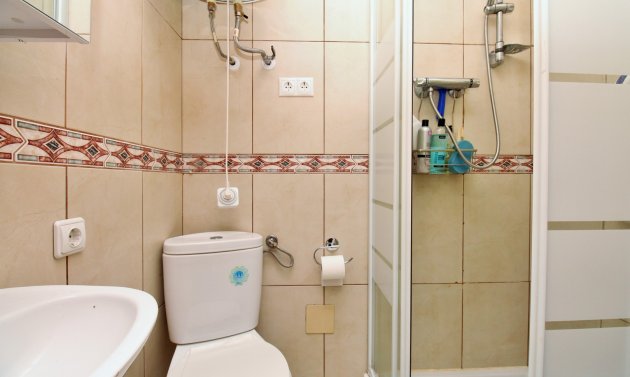 Resale - Apartment -
Villamartín - PAU 8