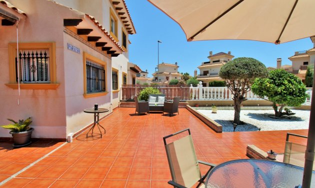 Reventa - Adosado -
La Zenia