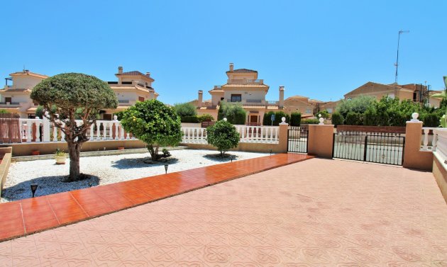 Reventa - Adosado -
La Zenia