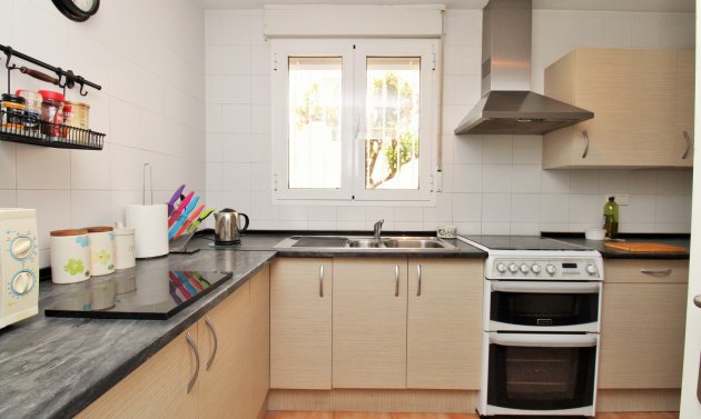 Återförsäljning - Radhus -
Villamartín - Villamartin