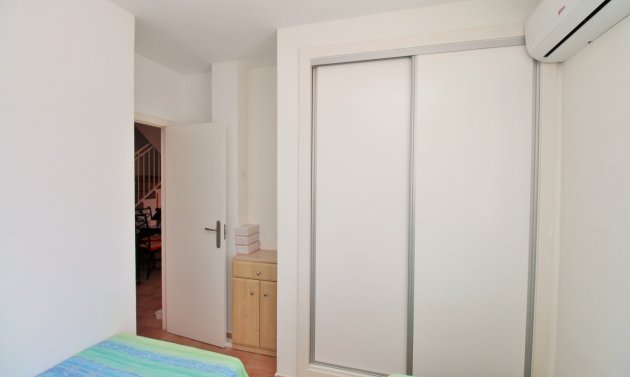 Återförsäljning - Radhus -
Villamartín - Villamartin