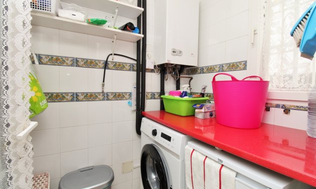 Resale - Villa -
Villamartín - Los Dolses