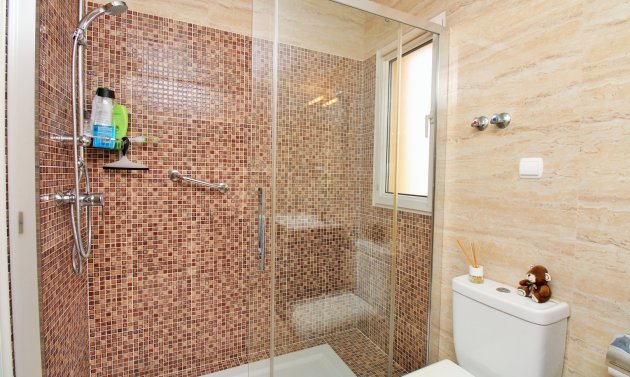 Resale - Villa -
Villamartín - Los Dolses