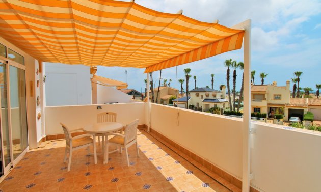 Resale - Villa -
Villamartín - Los Dolses
