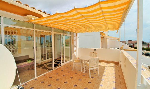 Resale - Villa -
Villamartín - Los Dolses