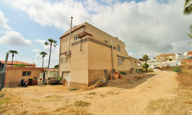 Wiederverkauf - Kommerziell -
Villamartín - Villamartin
