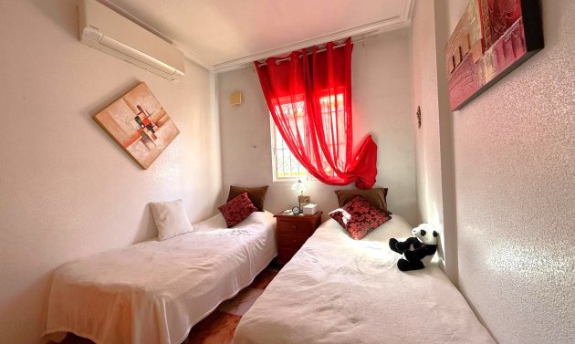 Resale - Townhouse -
Orihuela Costa - Villamartín