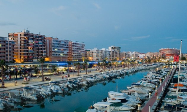 Obra nueva - Apartamento -
Gran Alacant