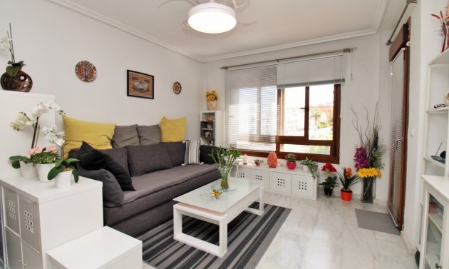 Resale - Apartment -
Villamartín - PAU 8