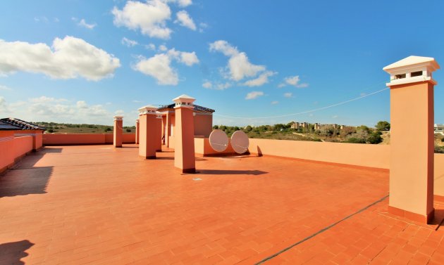 Resale - Apartment -
Villamartín - PAU 8