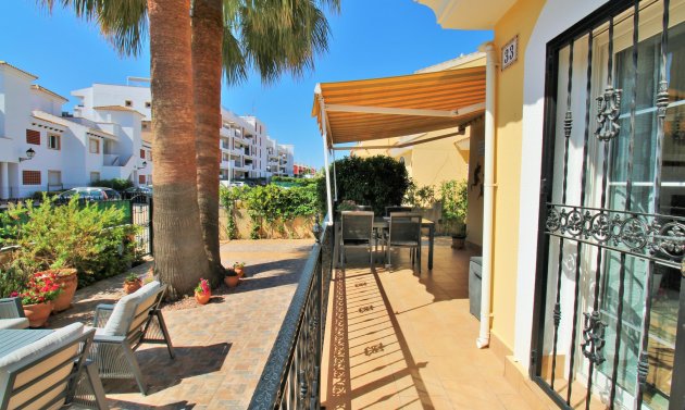 Resale - Villa -
Villamartín - Los Dolses
