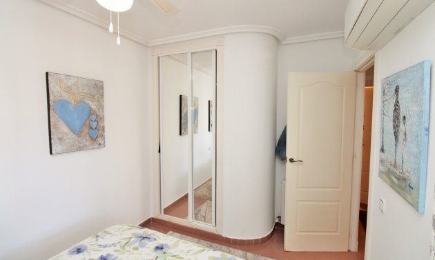 Resale - Villa -
Villamartín - Los Dolses