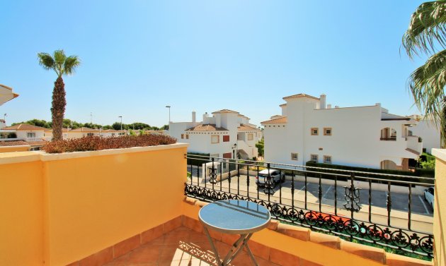 Resale - Villa -
Villamartín - Los Dolses
