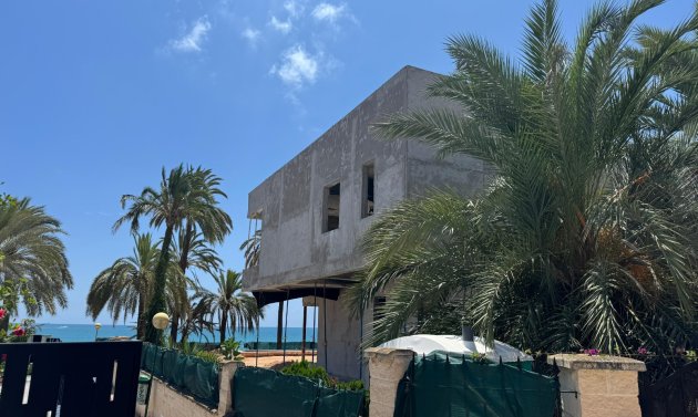 Obra nueva - Detached Villa -
Orihuela Costa - Punta Prima