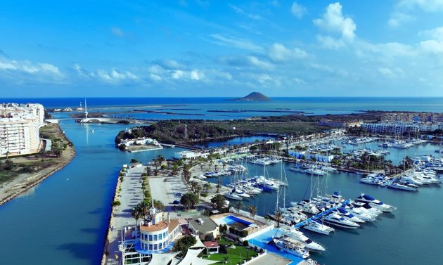 Neue Gebäude - Wohnung -
La Manga del Mar Menor - La Manga