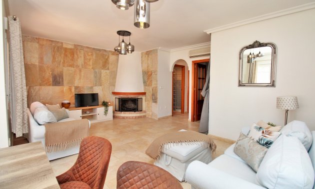 Återförsäljning - Detached Villa -
Cabo Roig