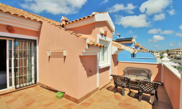Återförsäljning - Detached Villa -
Cabo Roig