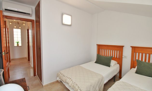 Återförsäljning - Detached Villa -
Cabo Roig