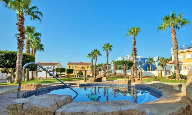 Återförsäljning - Detached Villa -
Cabo Roig