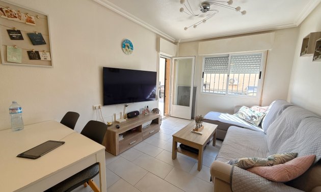 Resale - Apartamento -
Cabo Roig
