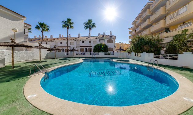 Resale - Apartment -
Orihuela Costa - Dehesa de campoamor