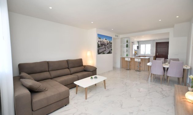 Nybyggnation - Bungalow -
San Miguel de Salinas - La Cañada