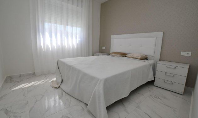Nybyggnation - Bungalow -
San Miguel de Salinas - La Cañada