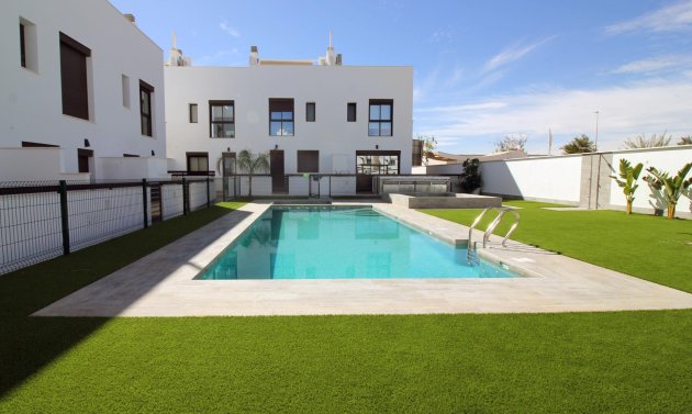 New Build - Townhouse -
Pilar de la Horadada - parque Andromeda